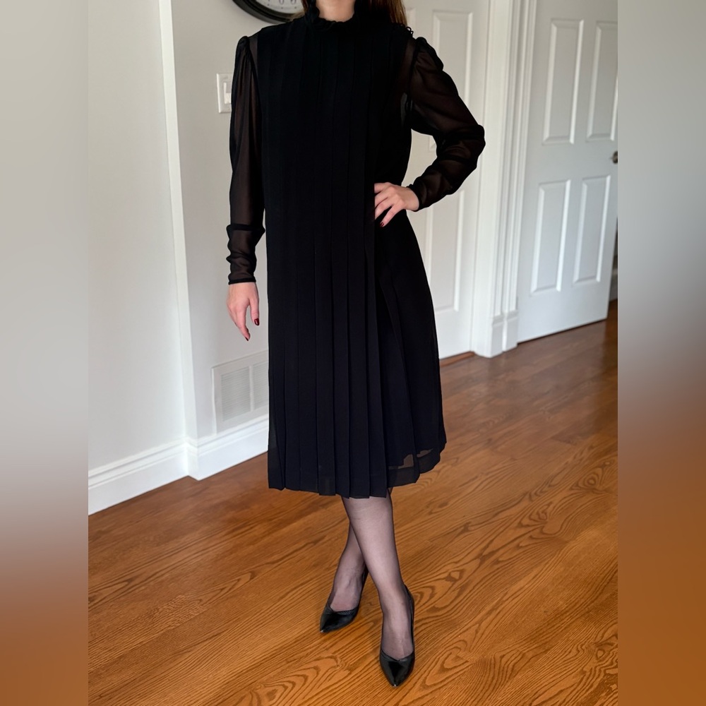 Albert Nipon Black Long Sleeve Dress